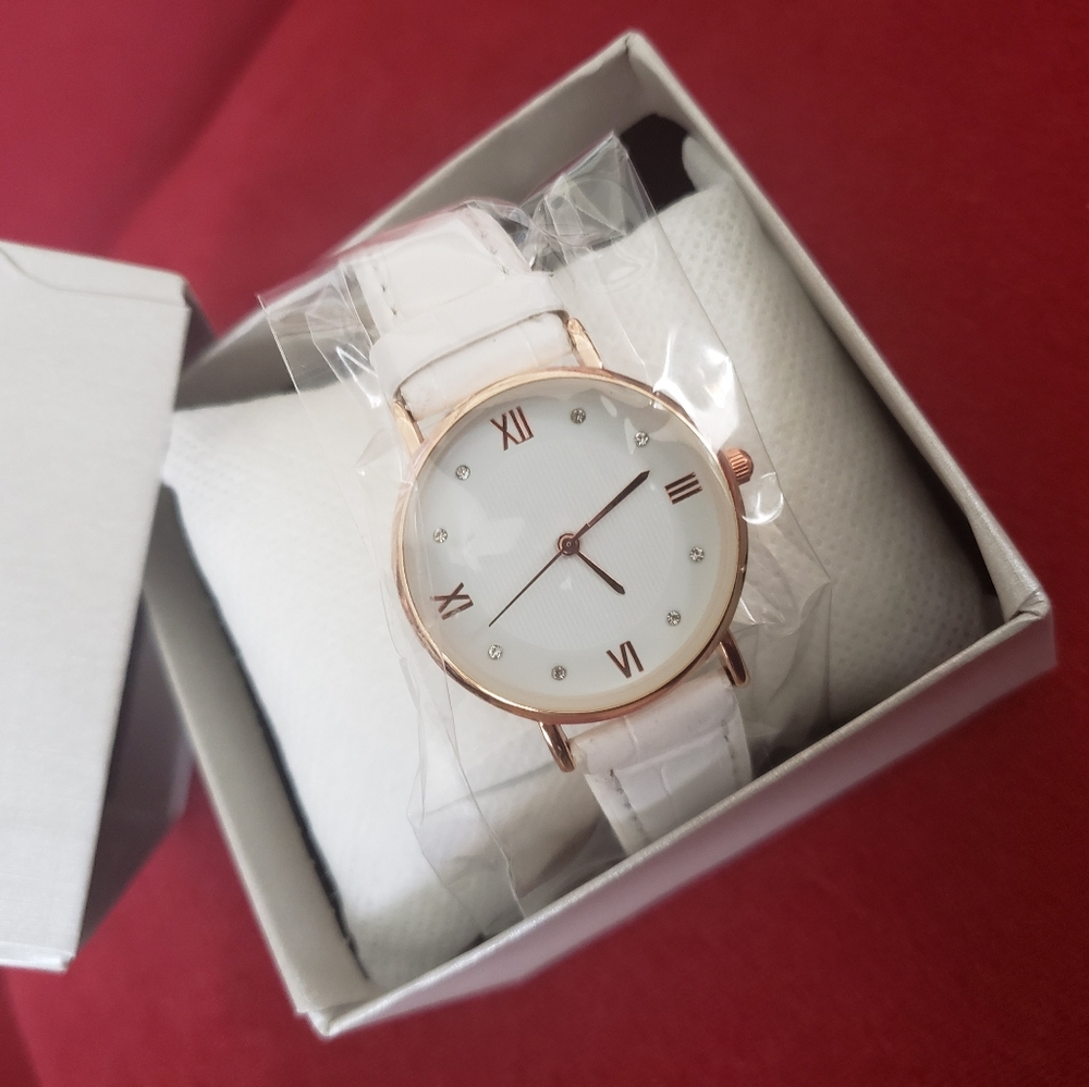Womens watch - Picture 6 of 6